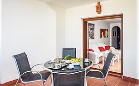 Gorgeous Apartment In Granada With Wifi